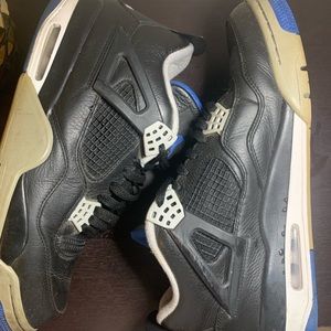 Air Jordan 4s men size 12